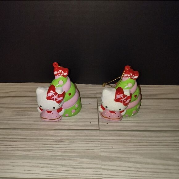Sanrio Hello Kitty Christmas Tree Ornament 3.5” Pink Red Green 2005 Set Of 2 - Picture 1 of 9
